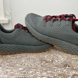 Gently used limited edition grey and red NOBULL women’s sneakers size 8